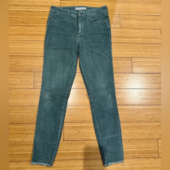 Abercrombie&Fitch Super Skinny Corduroy Jeans Size 26 - Picture 1 of 8